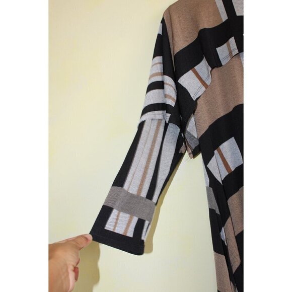 IC by Connie K Asymmetrical Tunic Size M Pull on 1/4 Sleeve Top Color Block - Picture 6 of 10